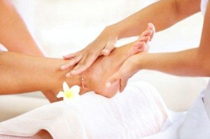 Summer hand and foot care tips
