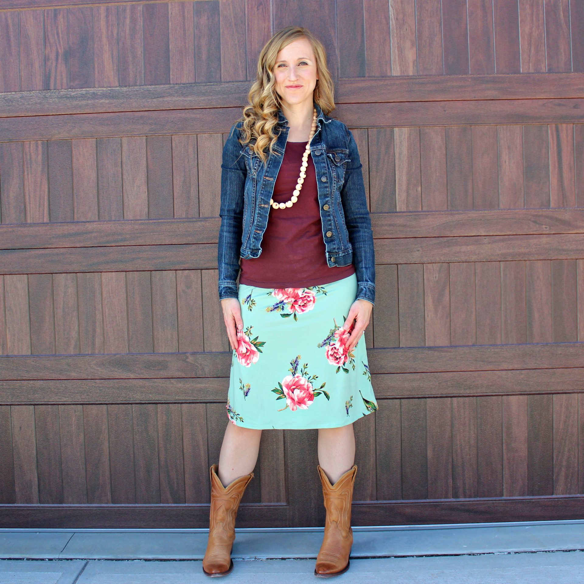 Try Cute Dresses to Wear With Cowboy Boots - Yabibo