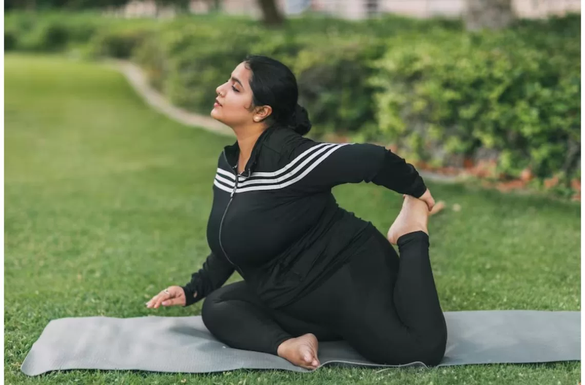 Benefits of Outdoor Yoga for Reducing Stress 